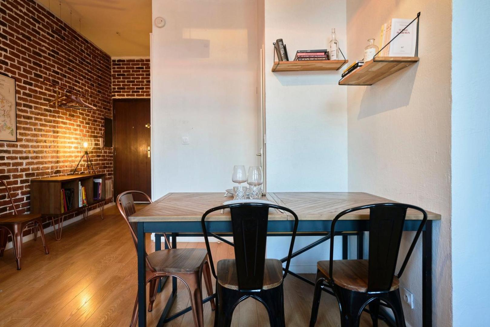 1 Bedroom Apartment Near Metro, Shops & Schools 릴 외부 사진