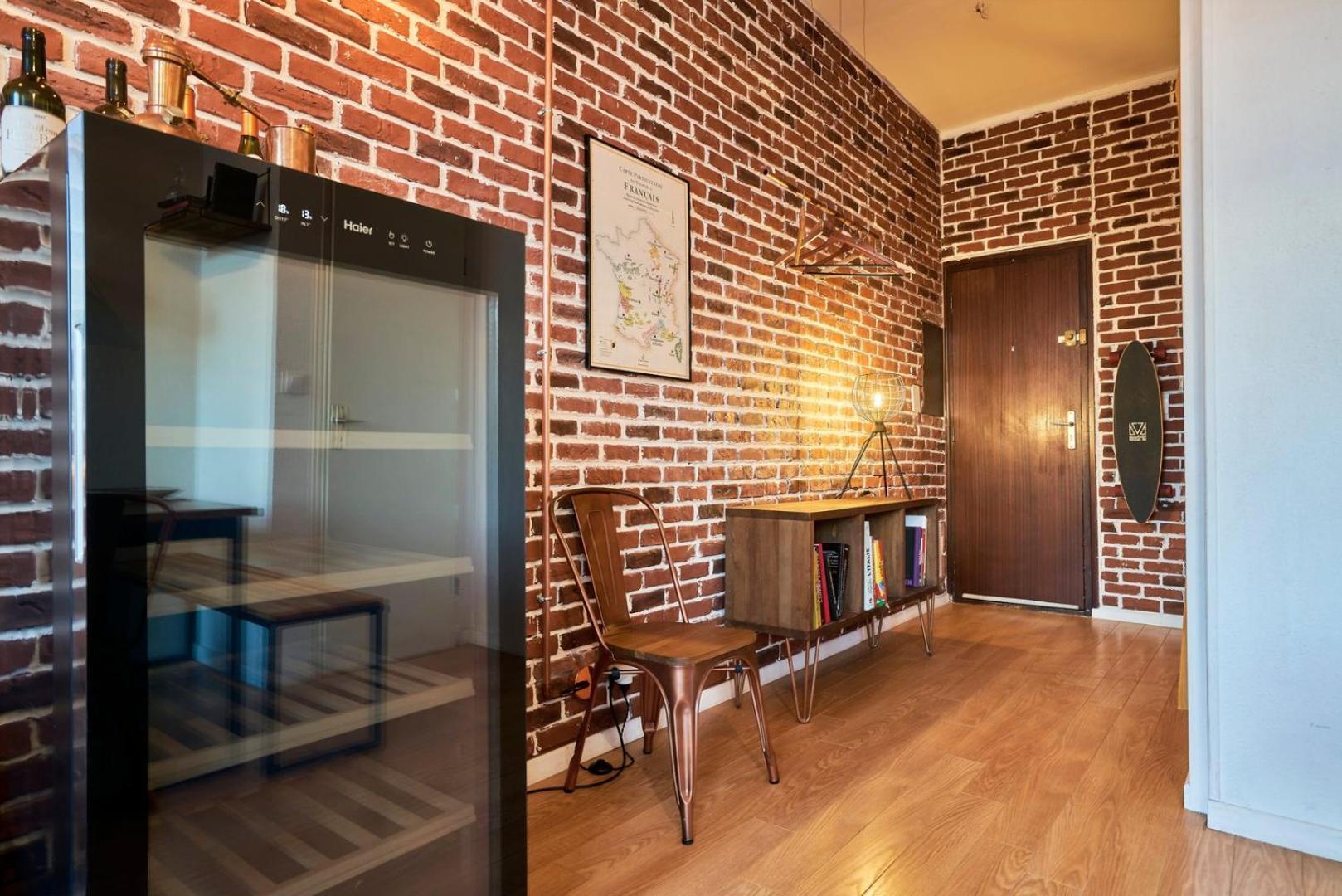 1 Bedroom Apartment Near Metro, Shops & Schools 릴 외부 사진